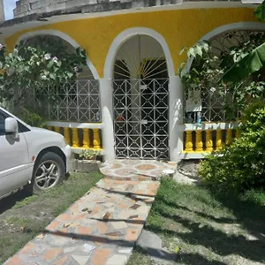 Guest house Fay, Negril